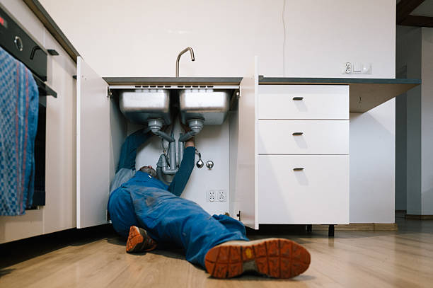 Professional Leak Detection technician working in Sandy Springs, GA